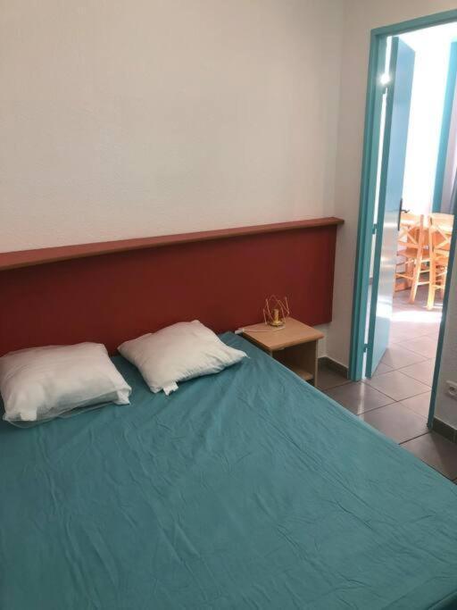 Maisonnette Bleu Piscine Appartement